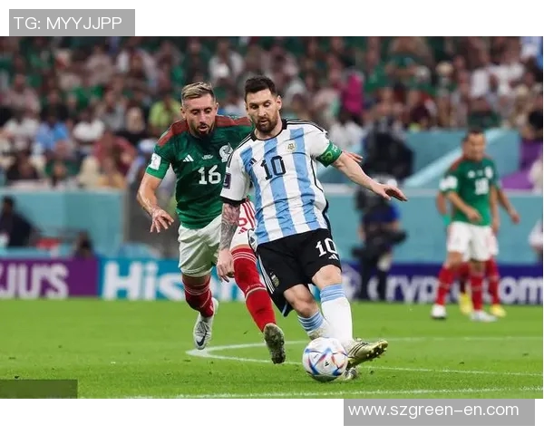 现役足球球星全方位解析：从技术特点到赛场表现的深度剖析